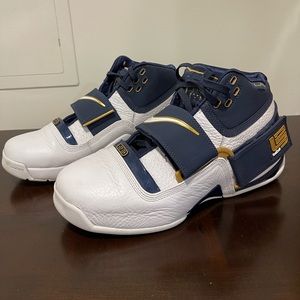 Nike Lebron Soldier 1 “Art of a Champion”